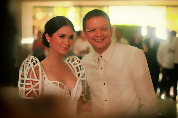 Heart Evangelista was caught on cam doing THIS to her housemaids! Is this how she treats them? Heart Evangelista was caught on cam doing THIS to her housemaids! Is this how she treats them?