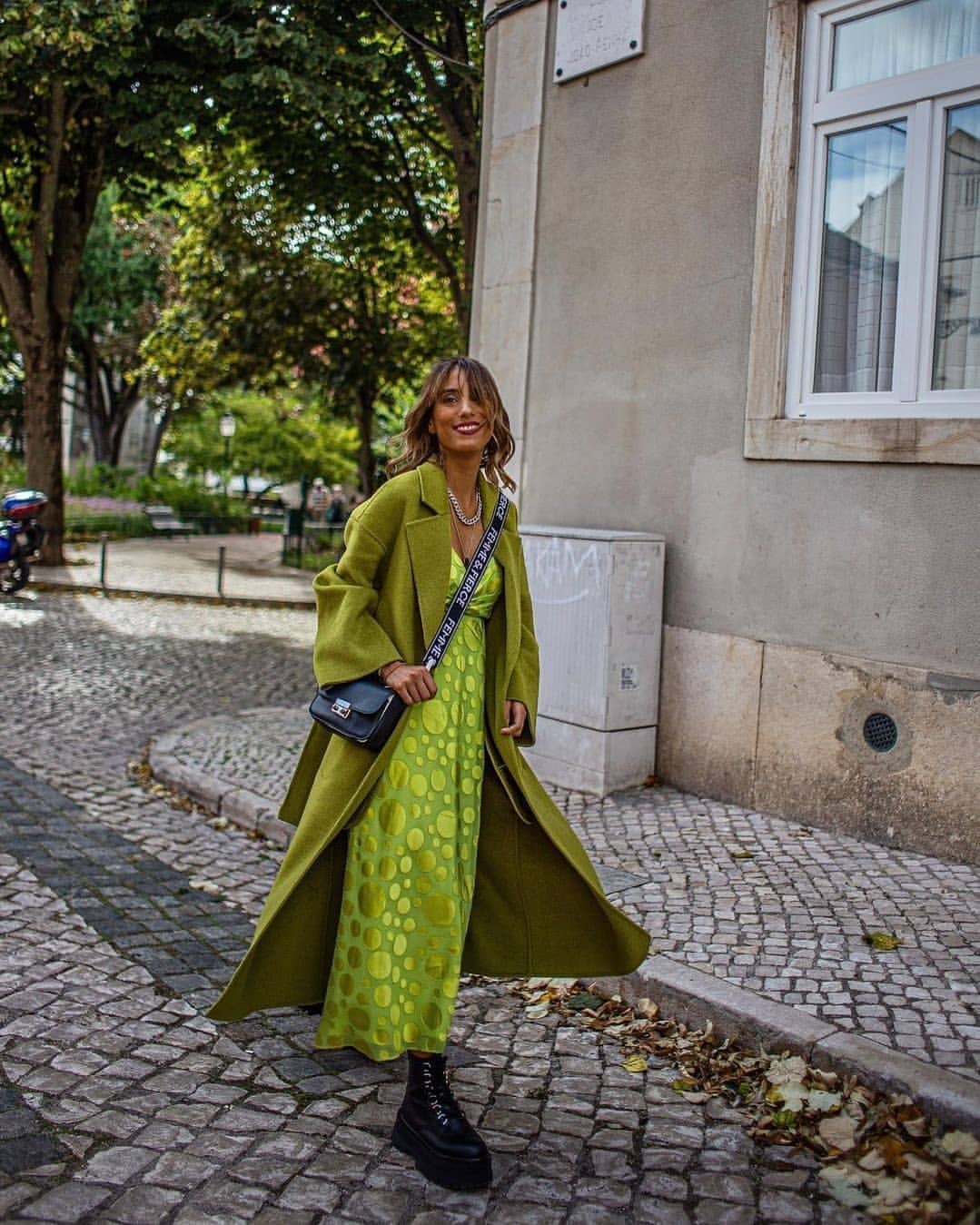 8 styling ideas on how to wear Avocado green color. / MÉLÒDÝ JACÒB