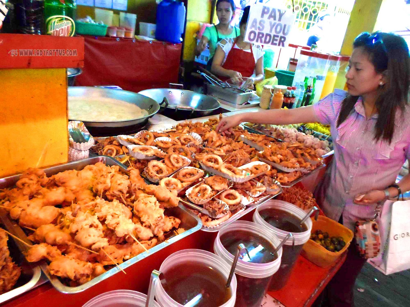 Food trip at MRT Boni