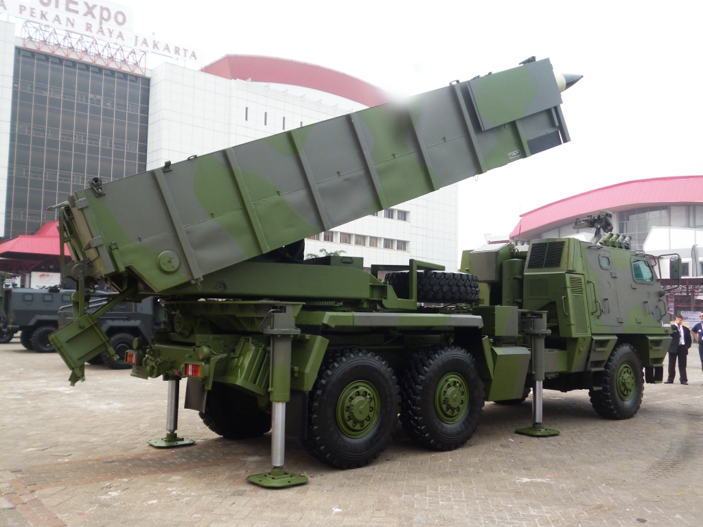 Gambar Peralatan Perang