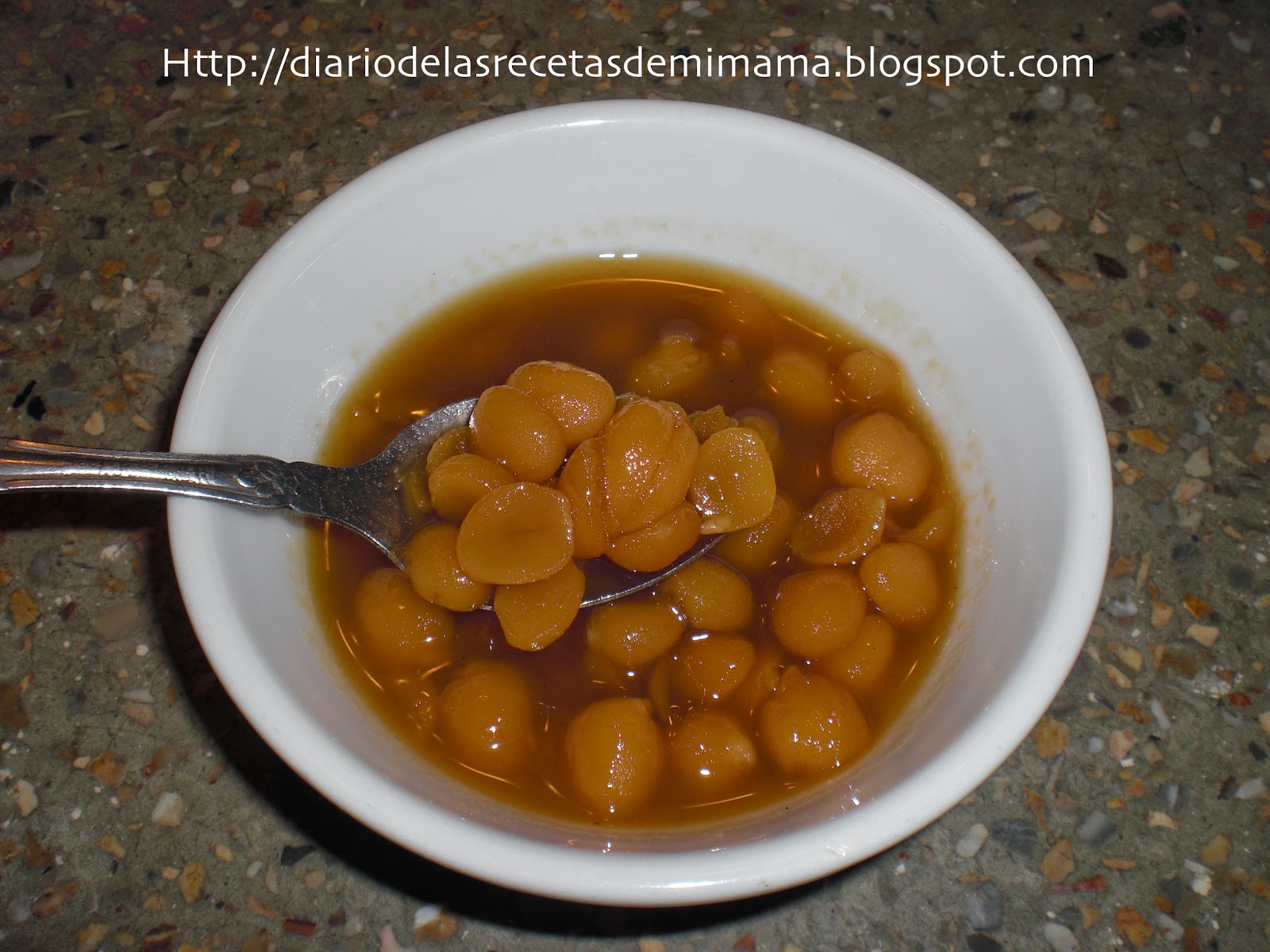 Garbanzo en dulce (Garbanzo en miel)