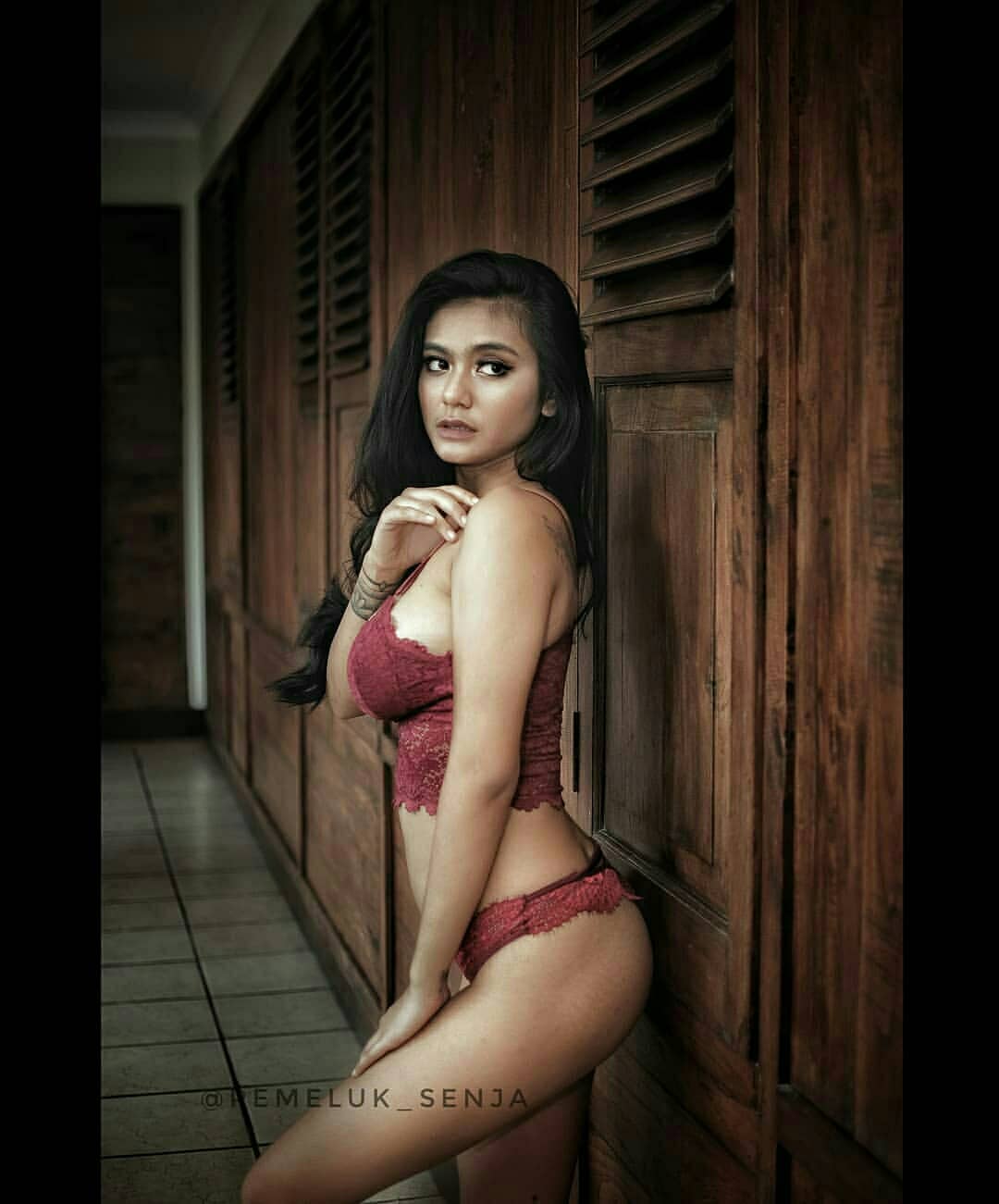 Joice chllis. Dj joice. Joice alexandra. Joice alexandra. Joice chairunnisa.