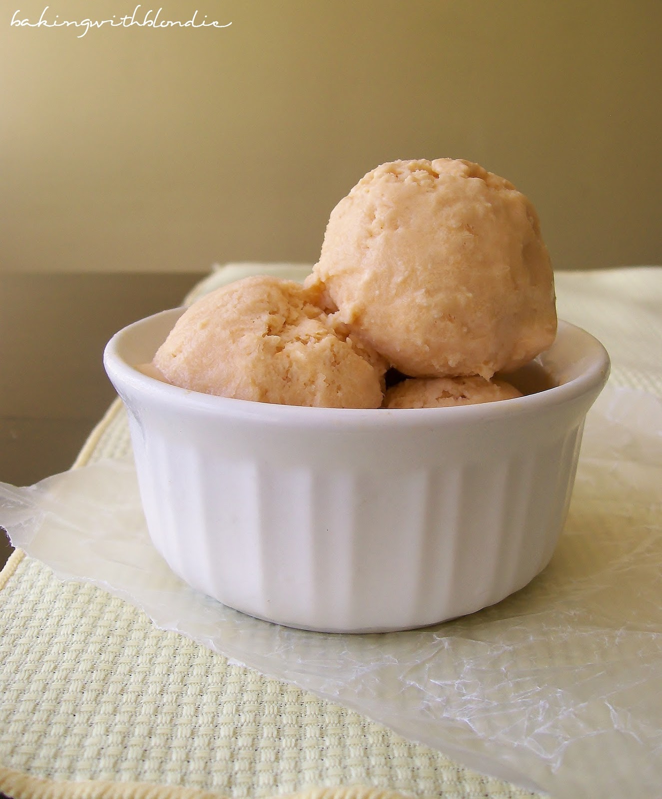 Fresh Apricot Ice Cream