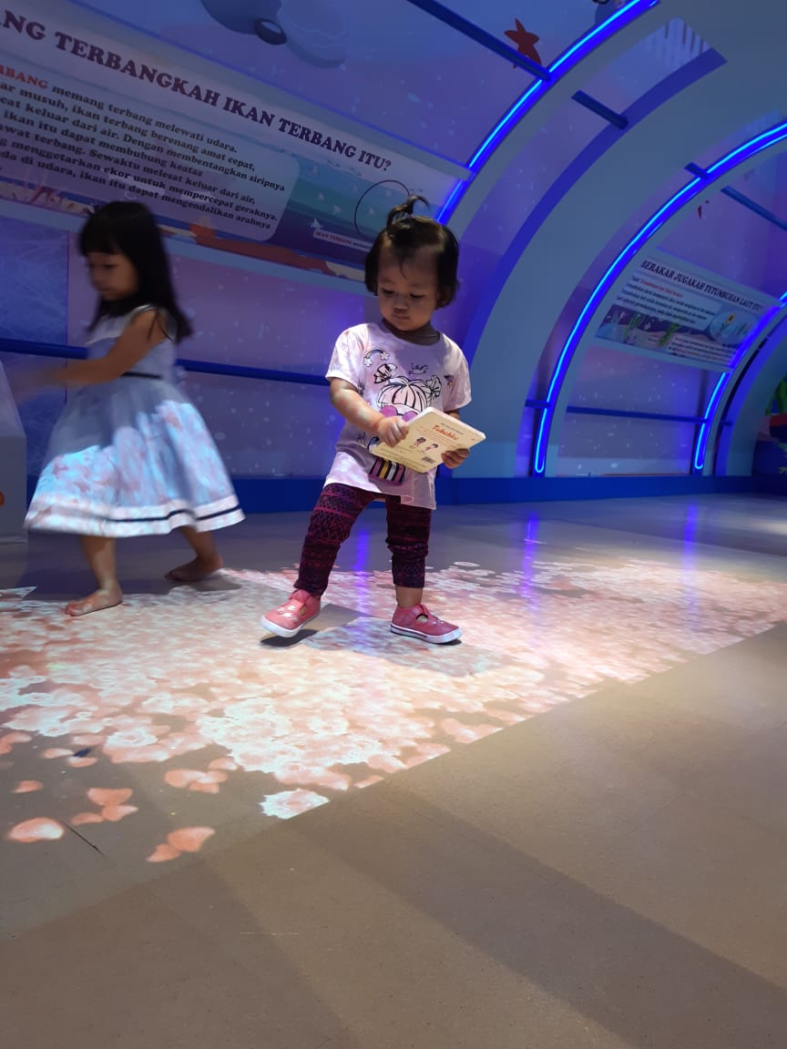 ENIS BLOG EYANG UTIEYANG UTI CANTIK DARI SD WILADEG