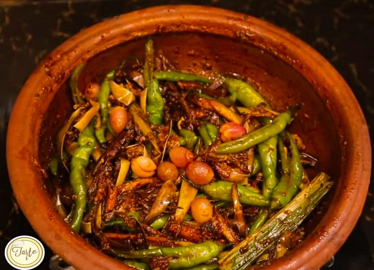 Sri Lankan Eggplant / Brinjal Pickle