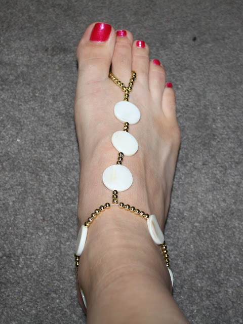 DIY Foot Jewelry for a Summer Wedding