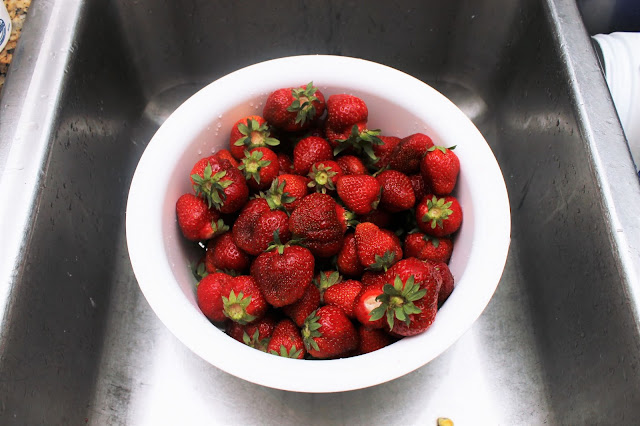 how to make strawberry freezer jam