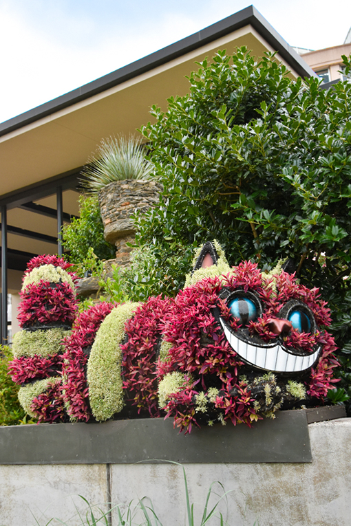 You can visit a super-cool 'Alice in Wonderland' garden in Atlanta right now