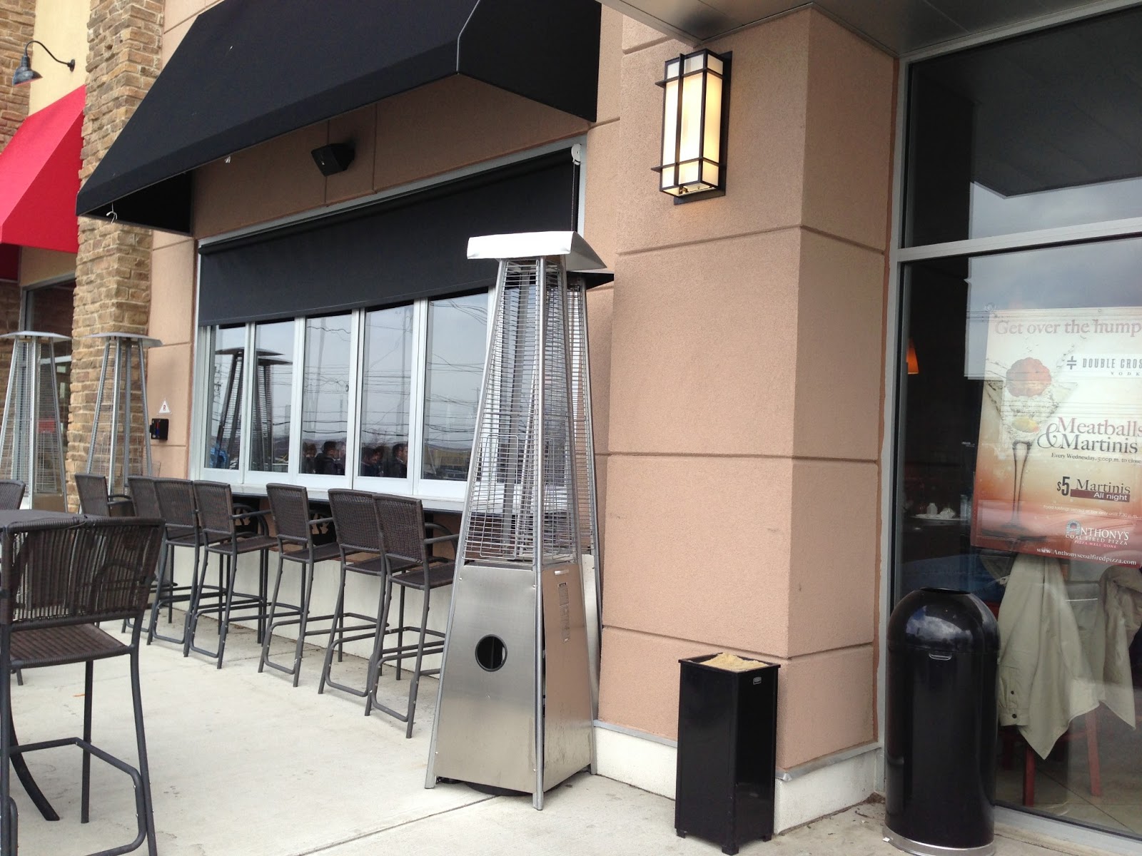 Bill Cianci's (Mostly) Burger Reviews Anthony's Coal Fired Pizza