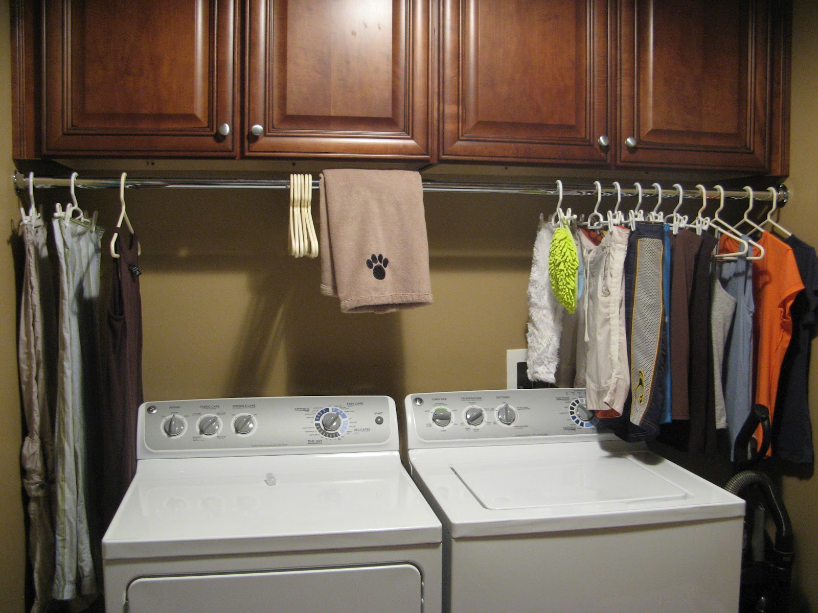 Susan Snyder: 3 LAUNDRY ROOM TIPS
