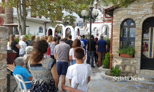 Εσπερινός στην Ιερά Μονή του Αγίου Βλασίου Στυλίδας Εσπερινός στην Ιερά Μονή του Αγίου Βλασίου Στυλίδας