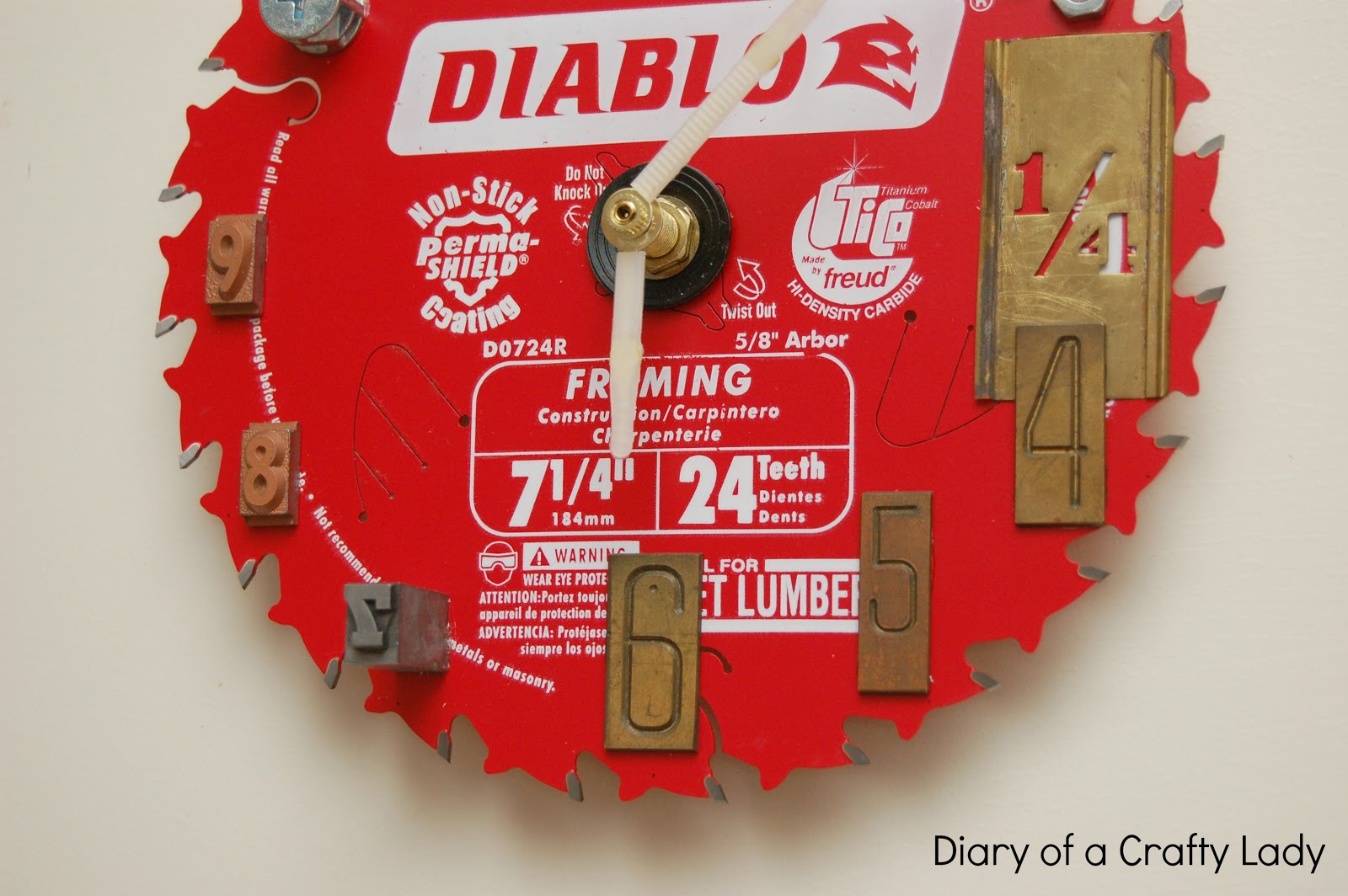 Diary of a Crafty Lady Saw Clock from a Circular Saw Blade