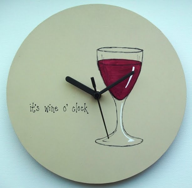 Wine clock. Wine o'clock. вино коллаж. часы it’s wine time. Wine clock.