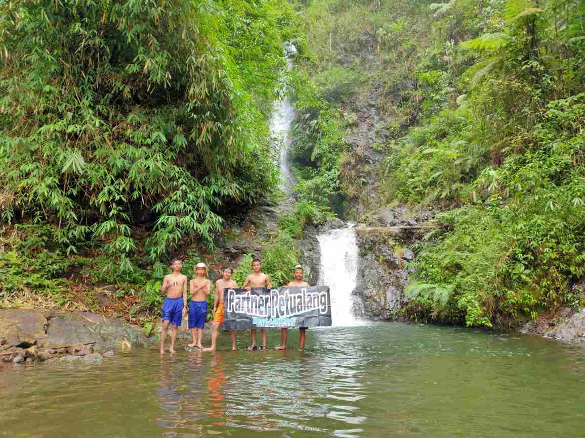 Mensyukuri Nikmat Tuhan Bersama CURUG AUL yang Gaul di Kota Seribu