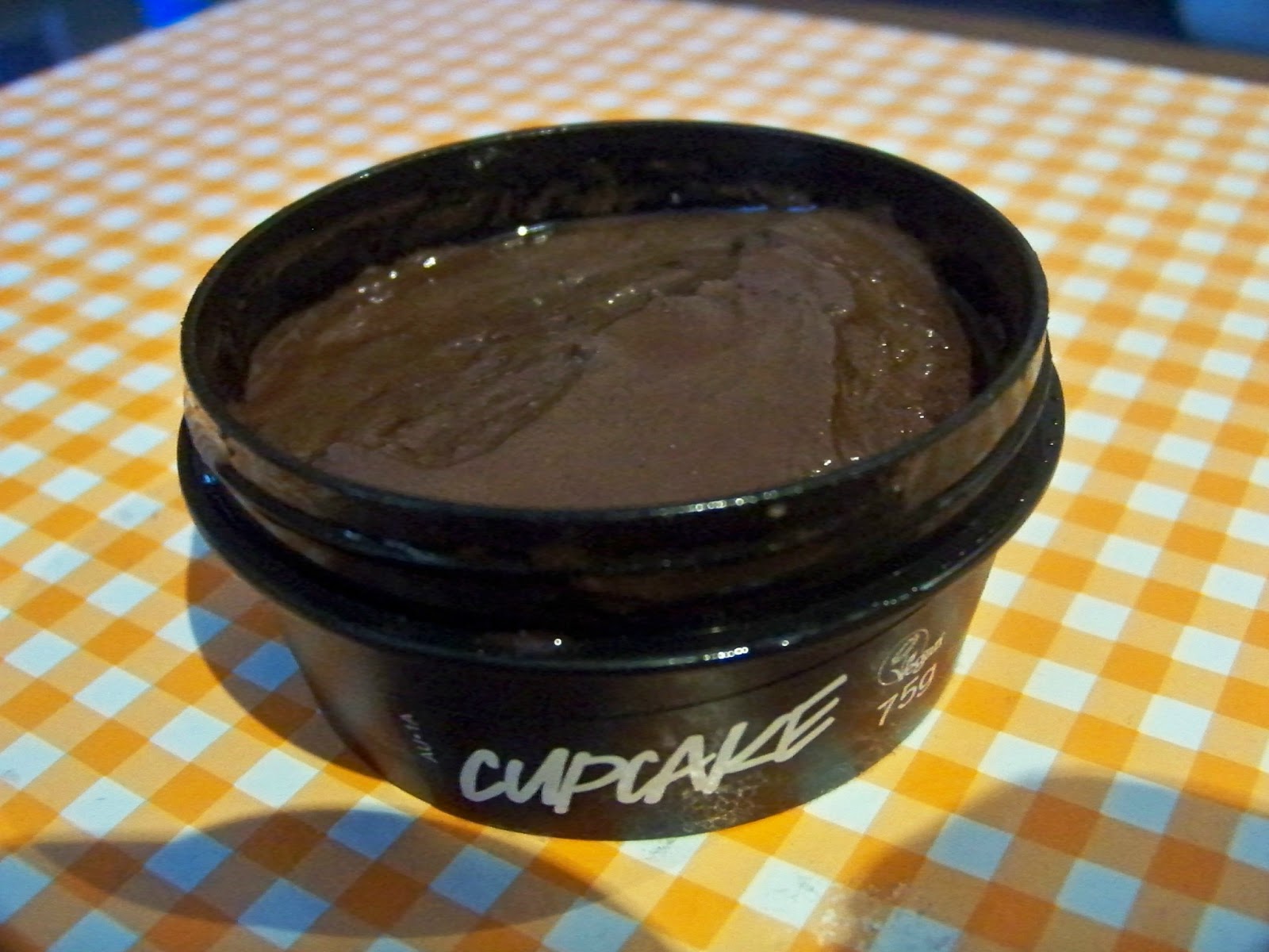 Max The Unicorn Review LUSH Cupcake Fresh Face Mask