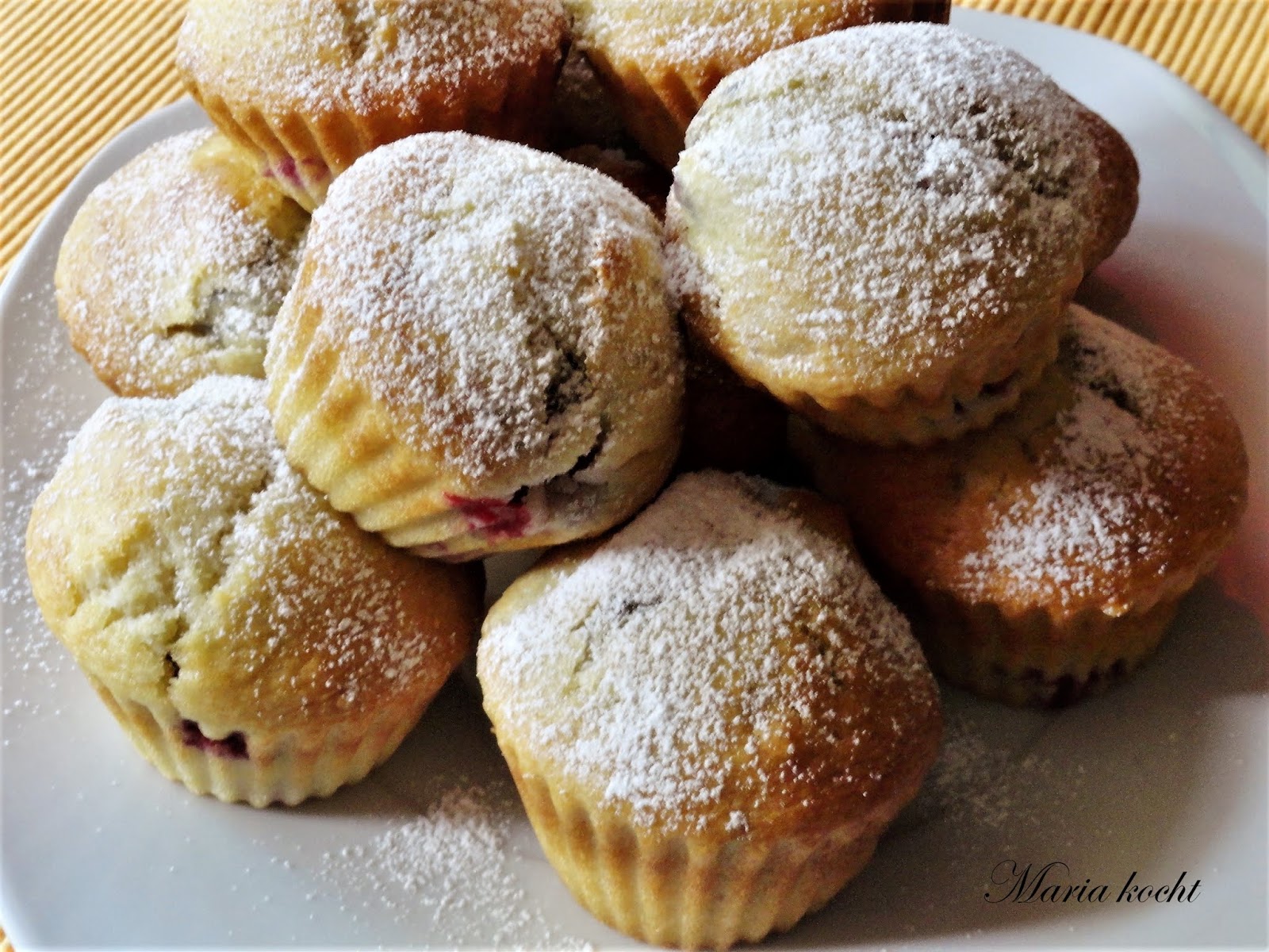 Maria kocht: Himbeer-Buttermilch-Muffins / Málnás írós muffin