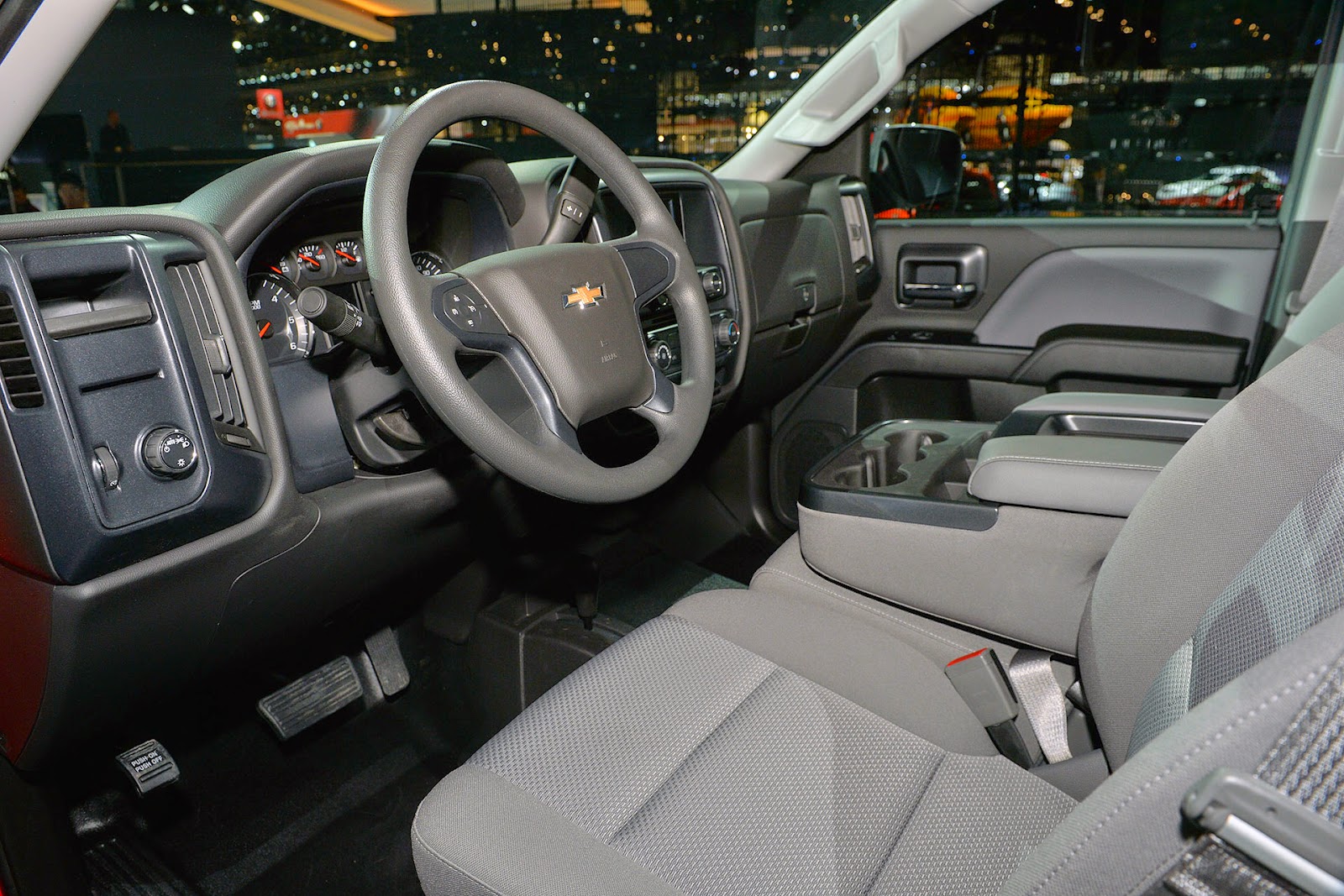 Chevrolet Silverado Custom: Chicago 2015.