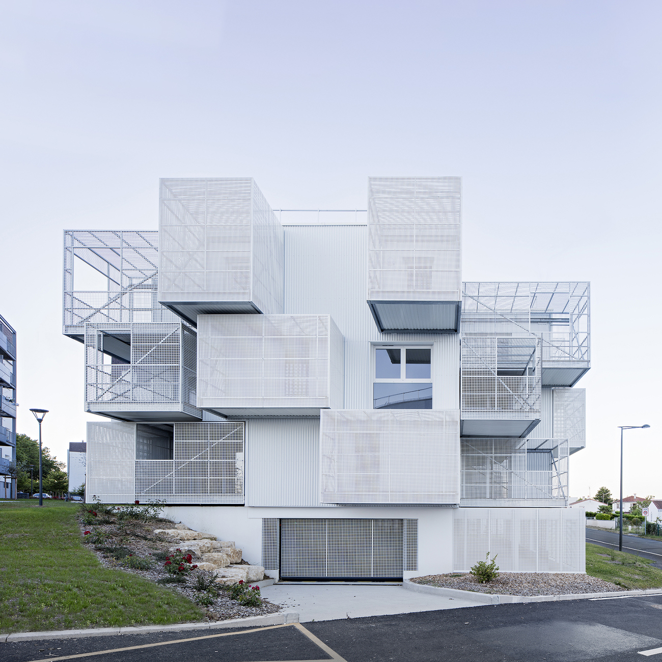 современная зарубежная архитектура. дом вентура (ventura house) в англии план. общественные здания архдейли. стиль фьюжн в архитектуре. современные промышленные здания.