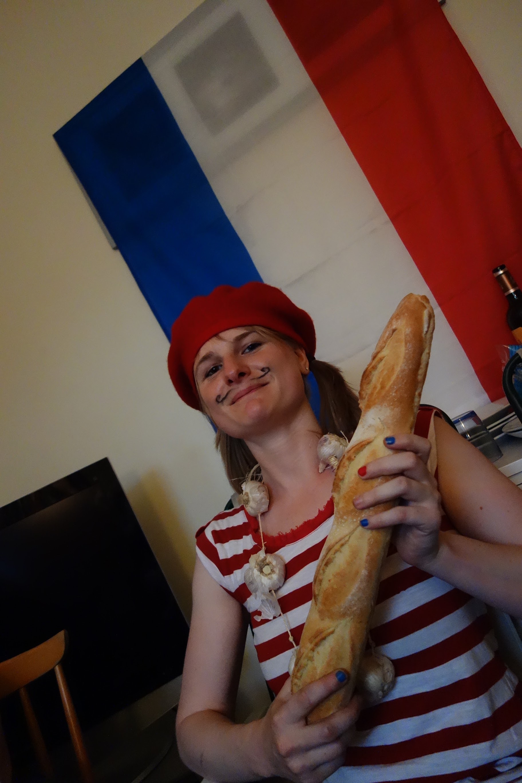 Qui m'aime me suive! Début de la saga Welkom terug in Frankrijk un retour version COVID19