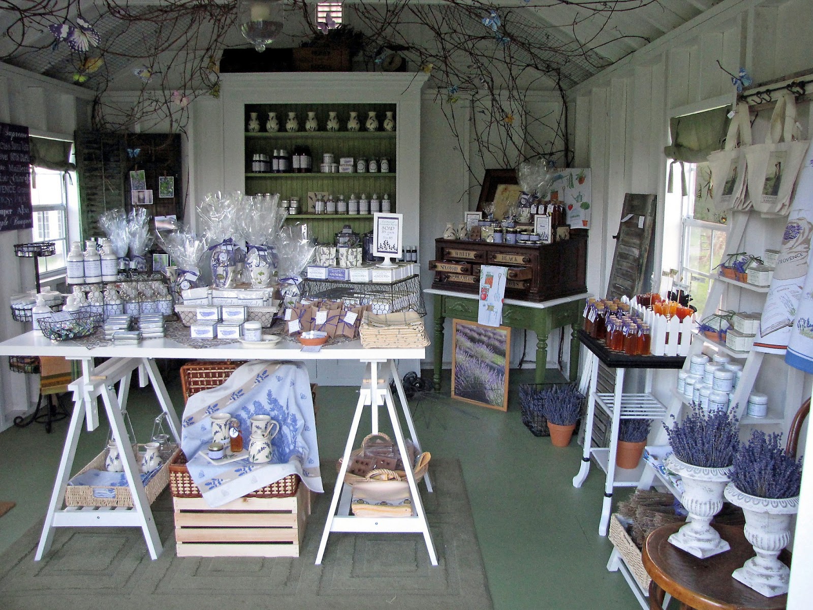 Lockwood Lavender Farm Lockwood Lavender Farm Lavender Market is OPEN