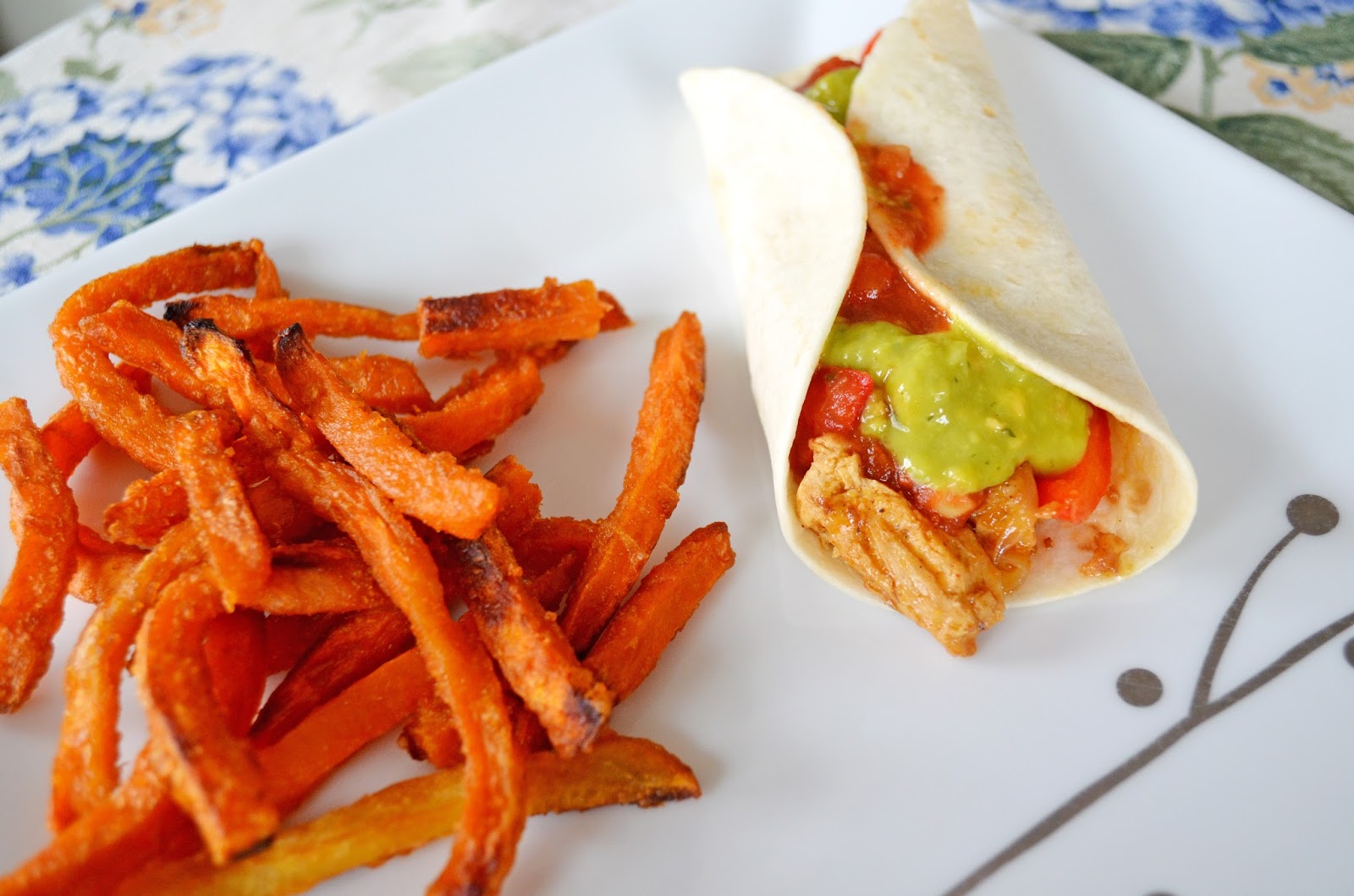 Woman in Real Life: Fajita Friday - with a giveaway (CLOSED) (#YouMexiCan)