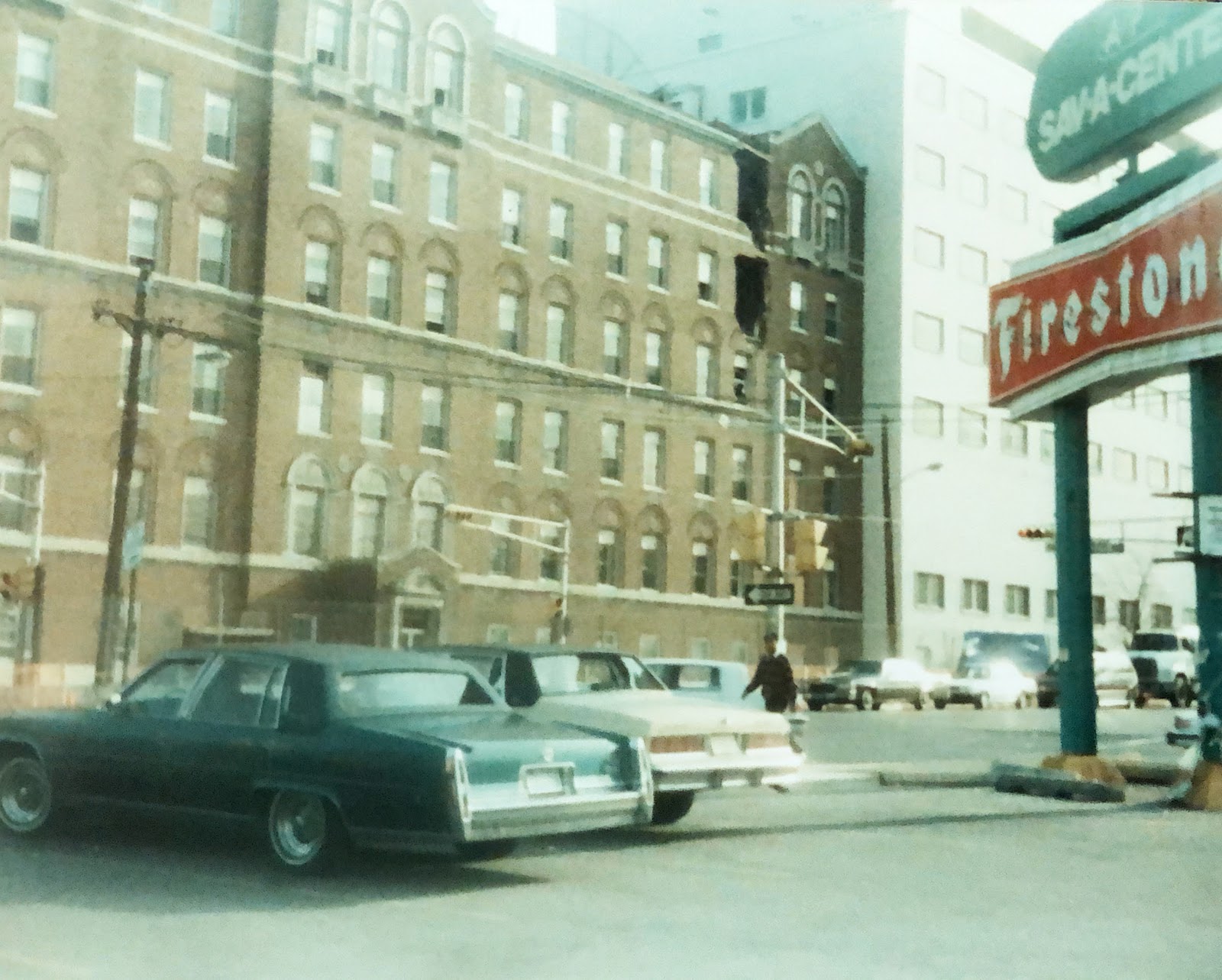 25 S Broad St, Elizabeth, NJ