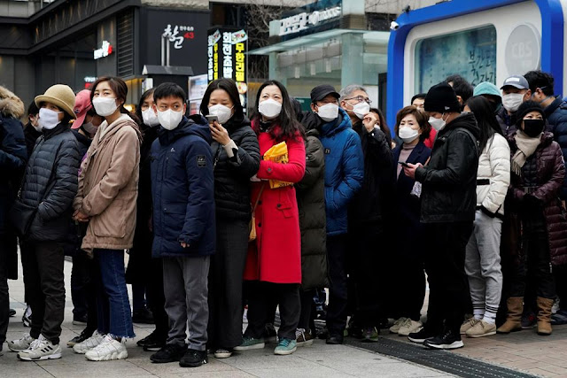 Thảm họa Hàn Quốc: Nếu không dập dịch nhanh, 40% dân số nước này sẽ nhiễm Corona chỉ trong vòng một tháng tới