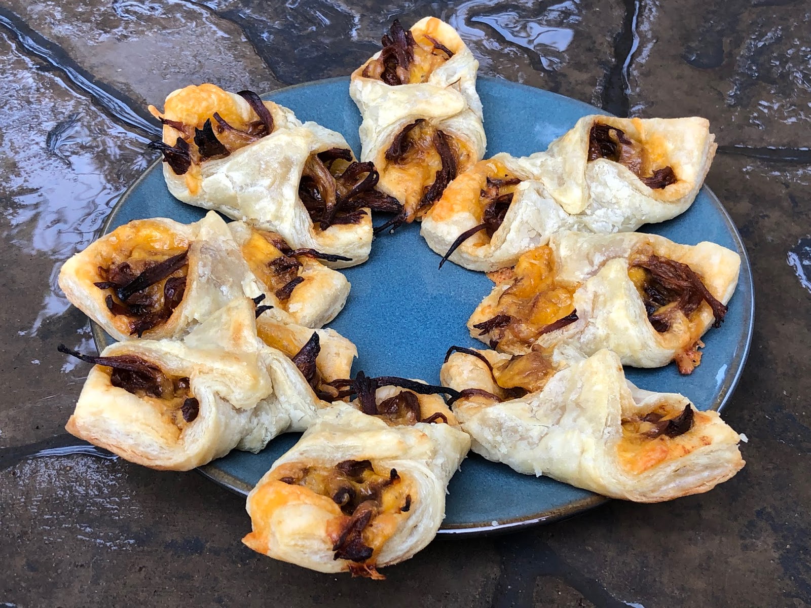 Pulled Pork Pastry Puffs