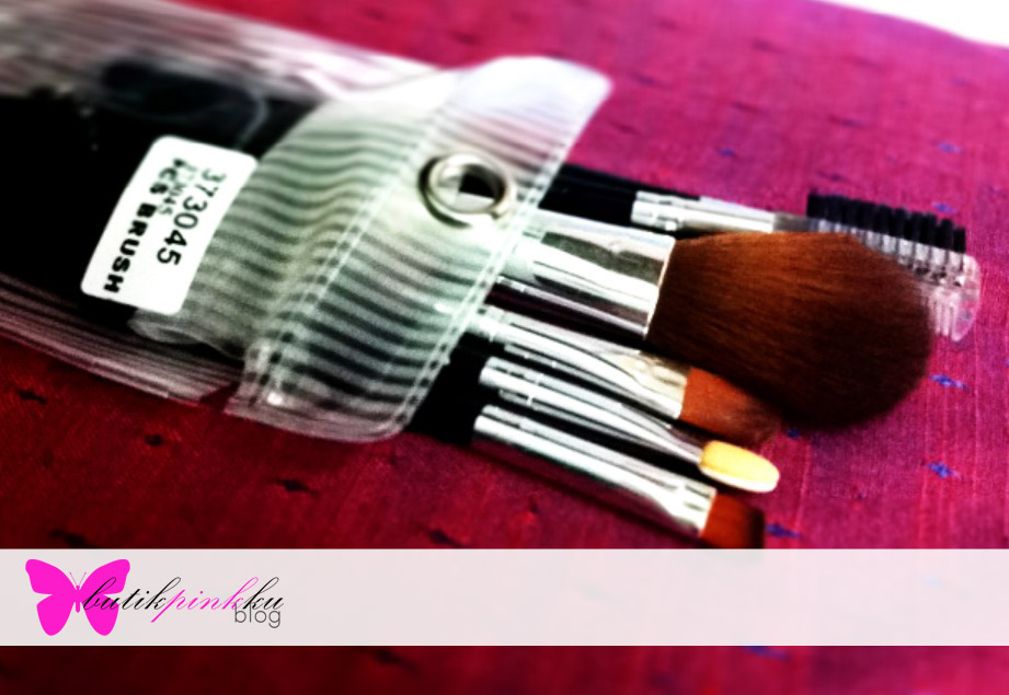 butikpinkku Saya (perasan) cantik, dengan Miss Rose.