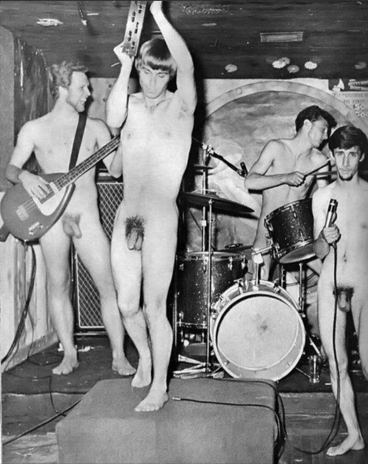 Naked Guys Musicians.