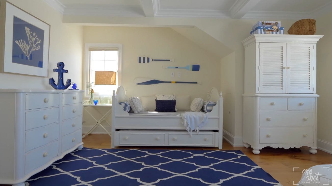 22 Photos vs. Step Inside $10 Million Dollar Beachfront Luxury Home vs. Interior Design Tour