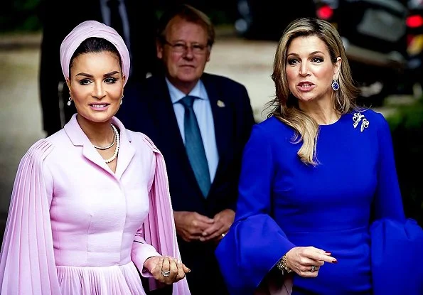 Queen Maxima wore ROKSANDA Margot crepe dress. Queen Maxima and Sheikha Moza bint Nasser from Qatar attended the seminar in Hague