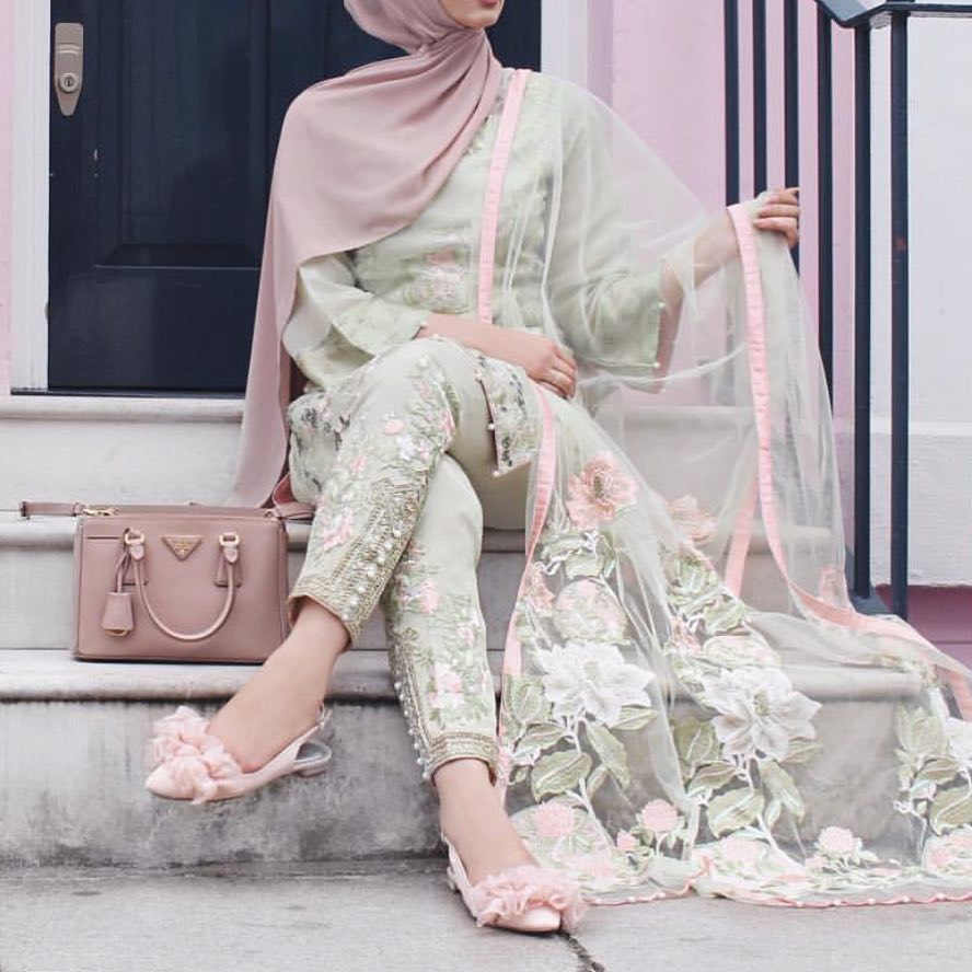 15 + Of Most Beautiful Hijab Fashion Outfits for Summer 