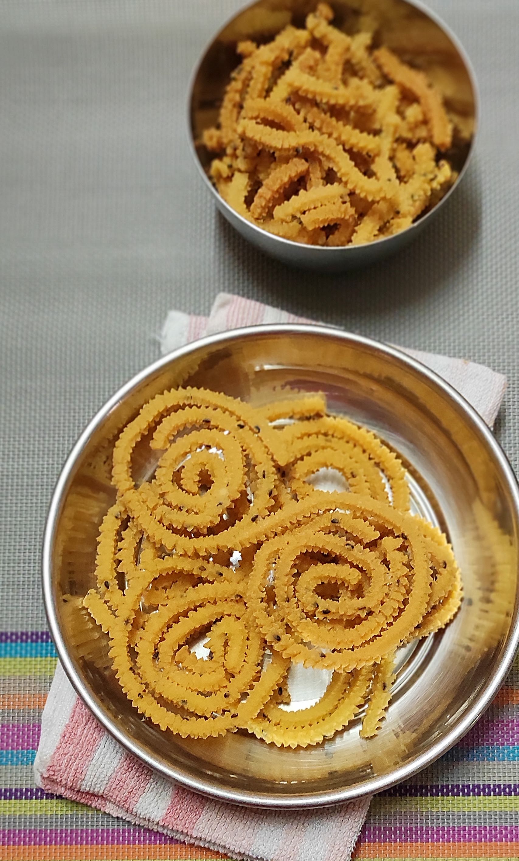 Besan flour murukku/ kadalai maavu murukku / diwali recipes / savouries