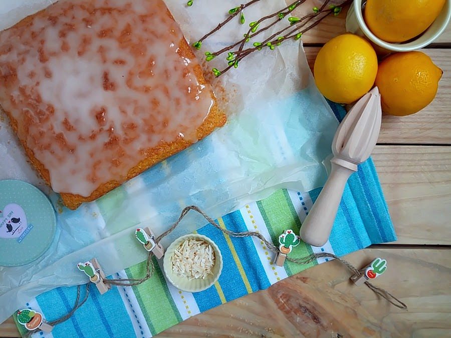 Brownie de limón y coco. Receta de blondie. Lemon blondie recipe. Postres de verano, sencillo, fácil, rápido, rico. Desayuno, merienda. Coconut Cuca