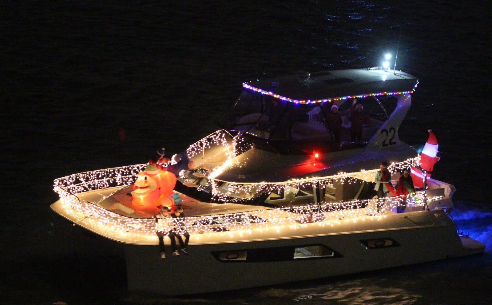 Treasure Island Christmas Boat Parade 2024 Marcy Sarita