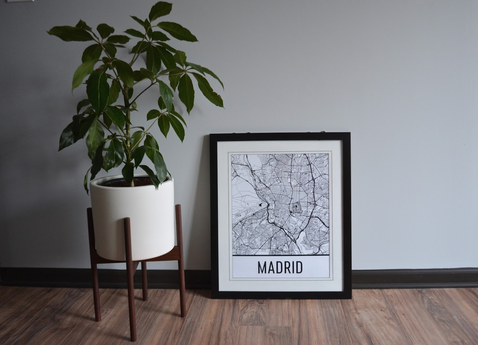 Modern Map Art, MADRID SPAIN MAP, ART, PRINT, POSTER, WALL ART, Madrid, travel to Madrid, viajar a Madrid, home decor, decoración hogar, poster de Madrid, mapa de Madrid, Madrid map print, black and white print of Madrid, Madrid en blanco y negro, musings about Madrid, Chicago blogger, Fashionlingual, Latina Blogger, Chicago Latina blogger