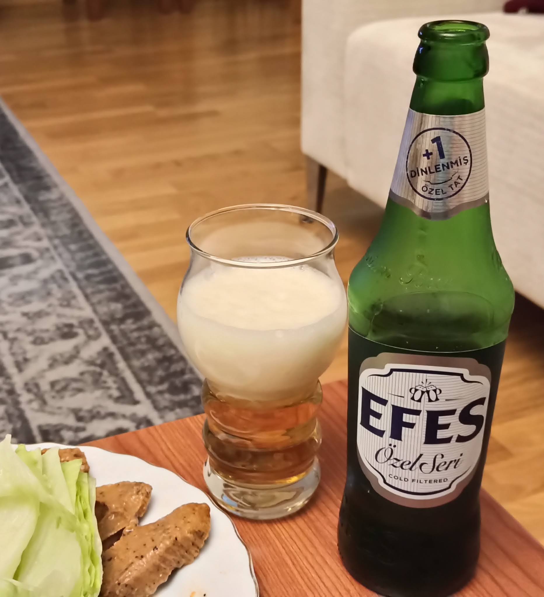 Efes Winter Blue (Kışa Özel Harman 50. Yıla Özel) ve Efes Özel Seri