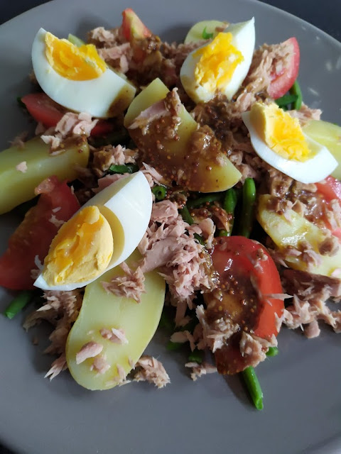 French Food Friday - salade niçoise,