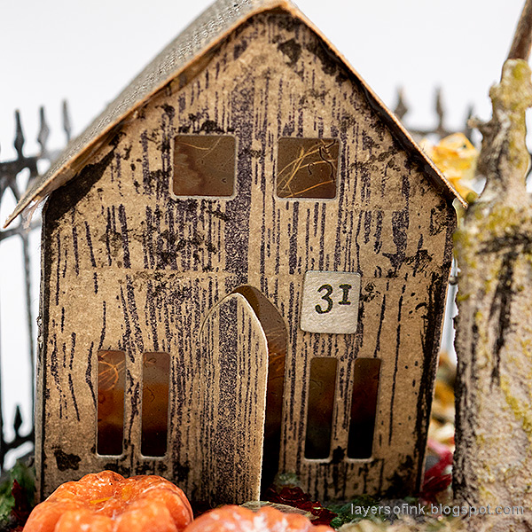 Layers of ink - Halloween Village Ornament Tutorial by Anna-Karin Evaldsson.