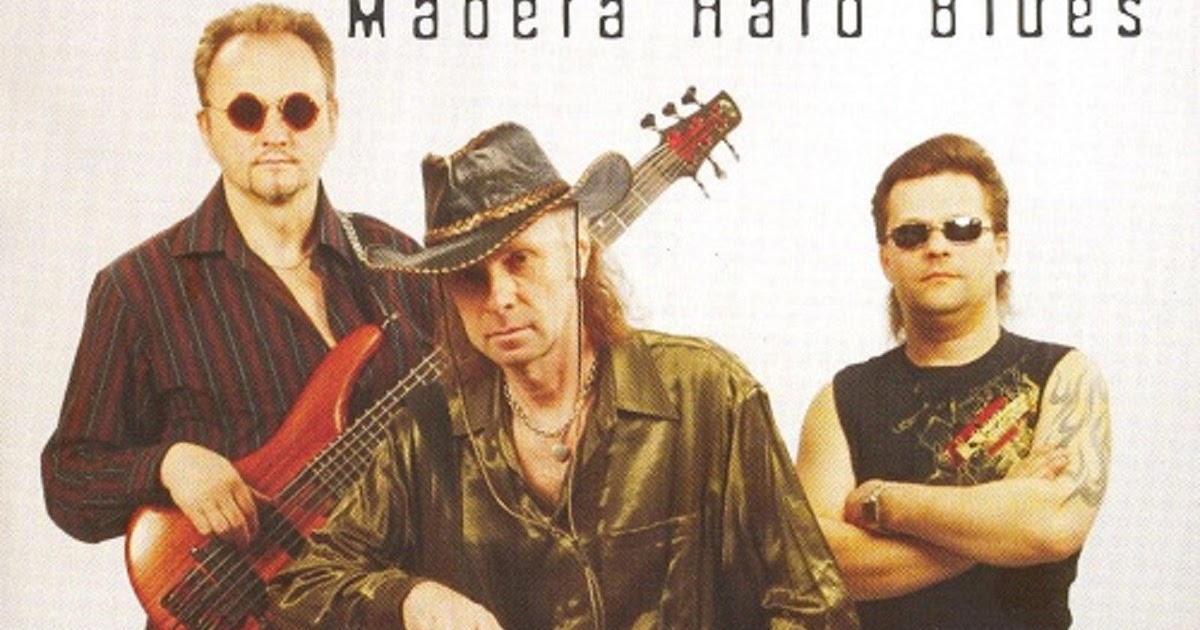 группа кречет 2002. Trio blu bu cinnamon. The rolling stones альбомы 2020. Laura cox band. Laura cox фото.