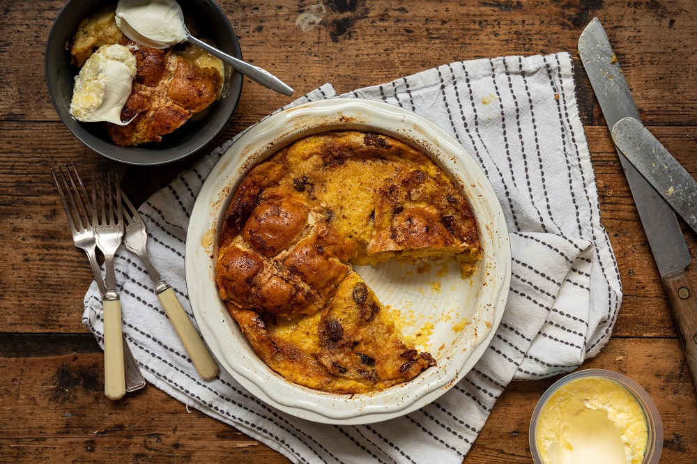 How To Make A Hot Cross Bun Bread And Butter Pudding