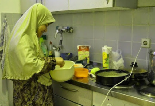 Istri Wajib Baca : Sekalipun Pekerjaan Rumahtangga Amat Berat, Inilah Alasan Mengapa Istri Sebaiknya Tidak Mengeluh