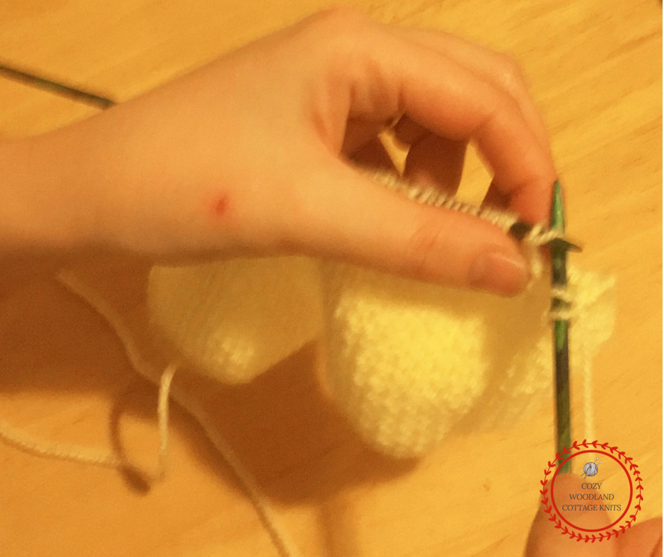 Cozy Woodland Cottage Knits How to do a yarn forward (yfd) in 5 easy steps