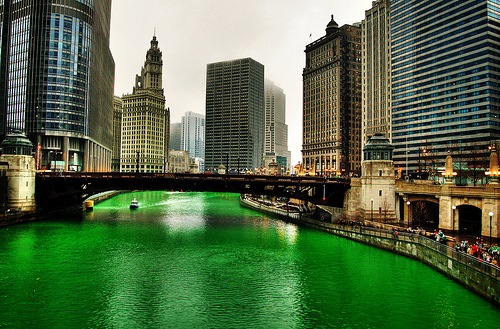 PAVAN MICKEY: Chicago River Turns Green for St Patrick s Day PAVAN MICKEY: Chicago River Turns Green for St Patrick s Day