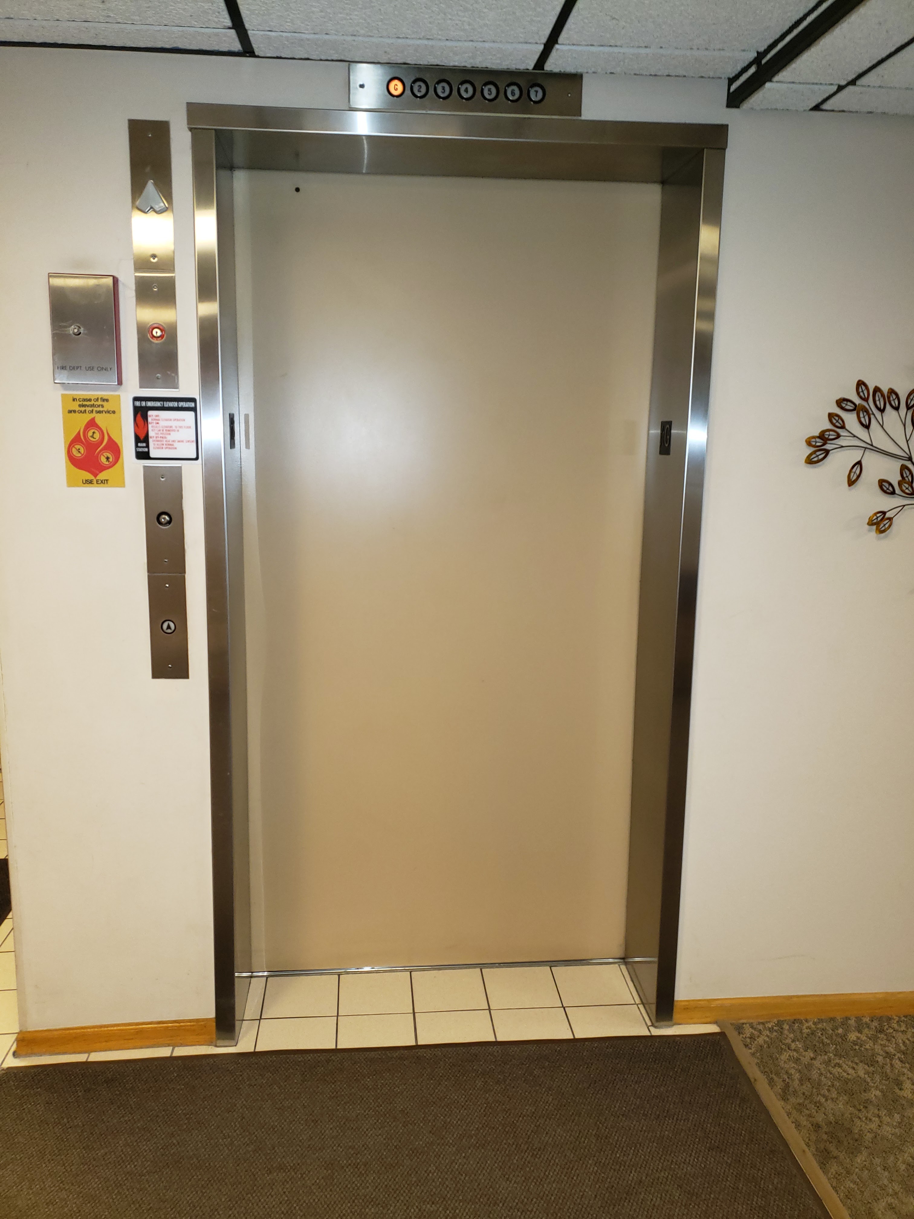 Chicago Elevator Maintenance Colley Elevator Hydraulic Elevator