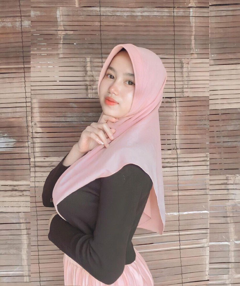 Foto Terbaru remaja berjilbab, cantik banget (TT brutal) susu gede