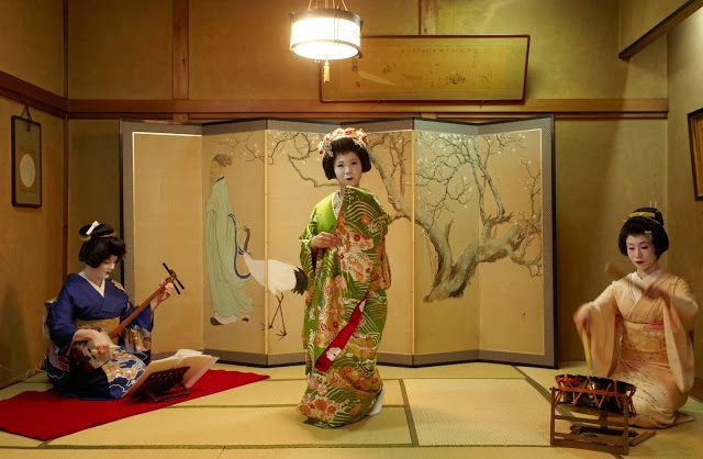 libro-memorias-geisha-artistas-espectaculo