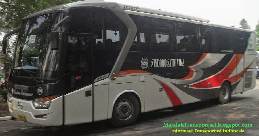 Sindoro Satriamas: Menggenggam Kenangan di Atas Roda, Ulasan Mendalam Bus Pariwisata 50 Seat