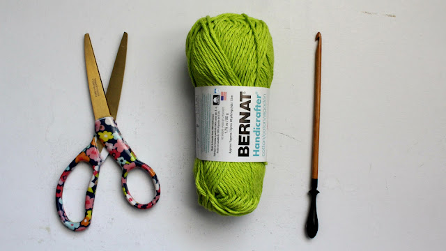 DIY // Crochet Elastic Headband // Free Crochet Pattern.